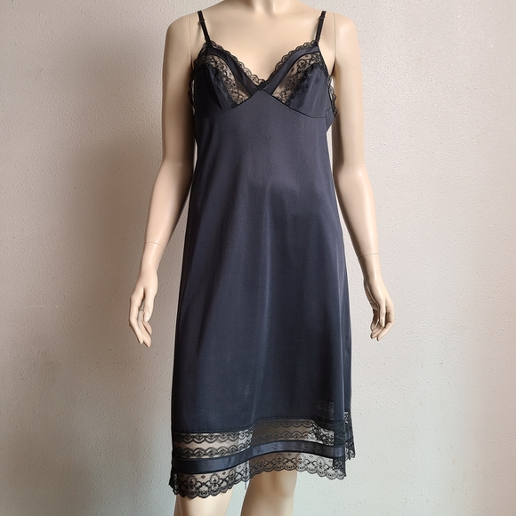 Vanity Fair Other - Vanity Fair Black Lace Chemise